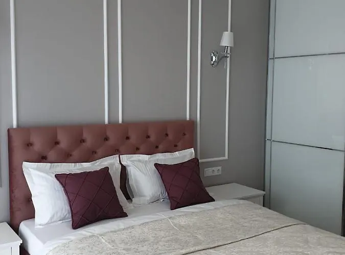 Sunny Near The Sea On Genuezskaya * Odesa