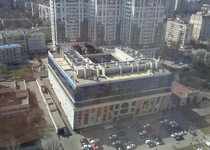 Sunny Near The Sea On Genuezskaya *